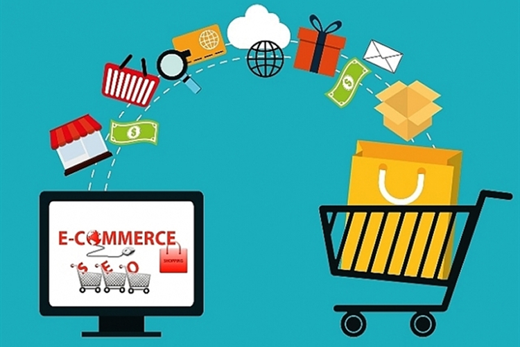 E- Commerce & E- Commerce Operator